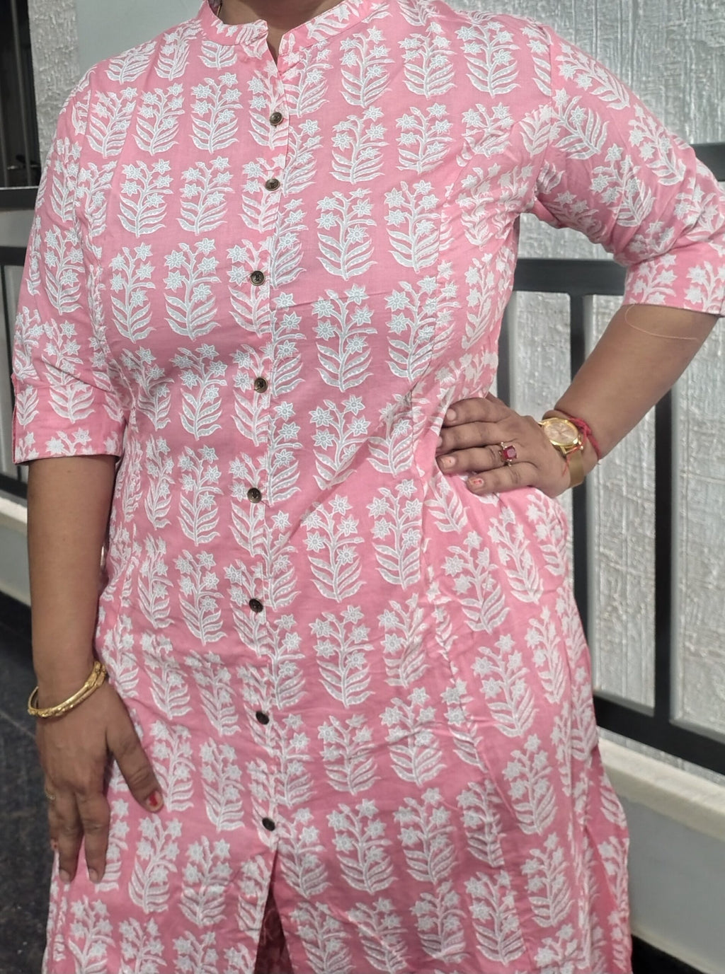 Graceful Pink Cotton Kurti with Pant Set