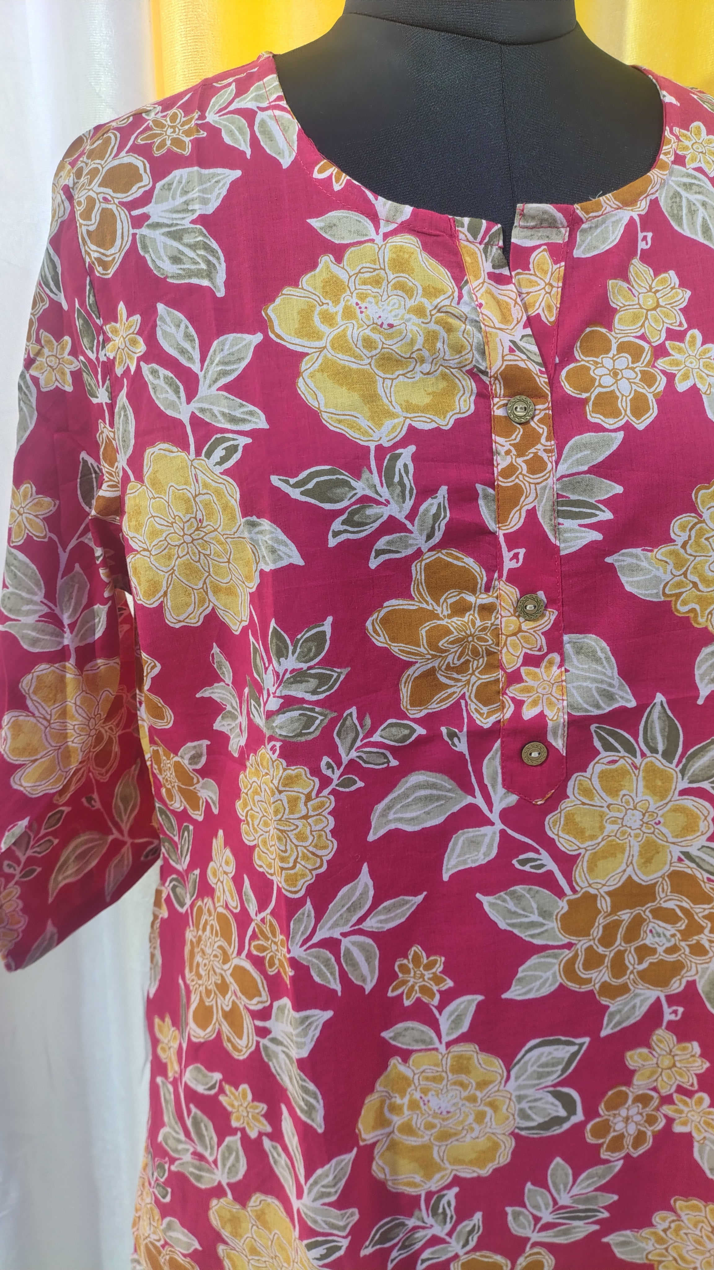 Women’s Floral Printed Cotton Straight Top with Side Pocket