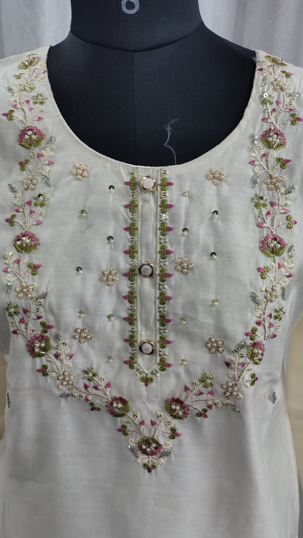 Raw Silk Kurti Set – Elegant | Festive | Timeless