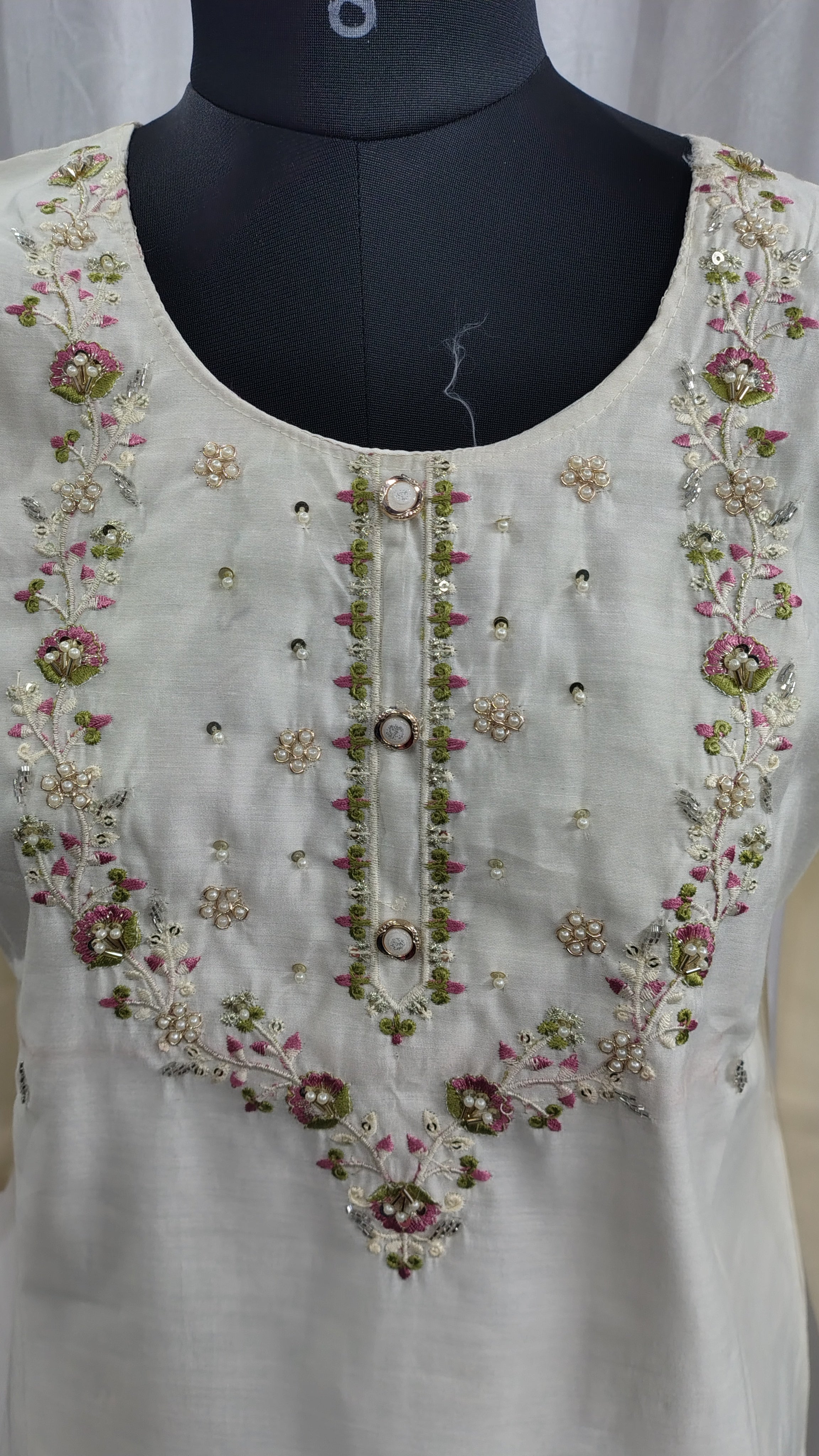 Raw Silk Kurti Set – Elegant | Festive | Timeless