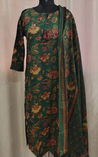Green Cotton Kurti Set – Elegant & Comfortable