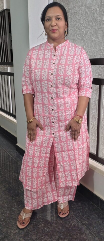 Graceful Pink Cotton Kurti with Pant Set